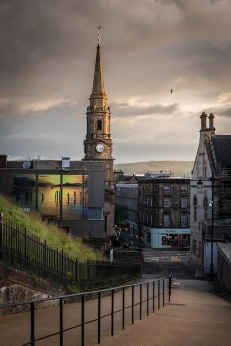 The Green Door Inverness Luaran gambar